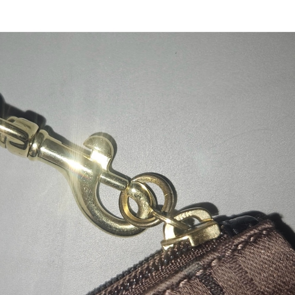 Coach Signature Brown & Black Wristlet With Hangtag - Picture 8 of 10